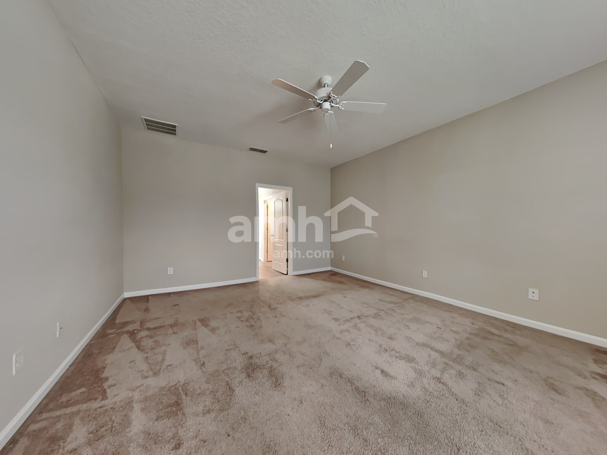 Building Photo - 120 Trumpco Dr