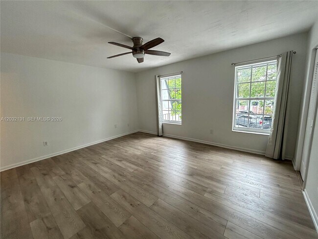 Building Photo - 9780 SW 92nd Terrace