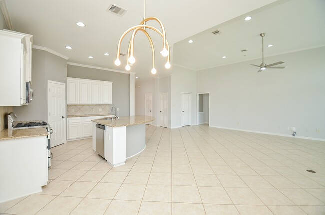 Building Photo - 3910 Jade Cove Ln