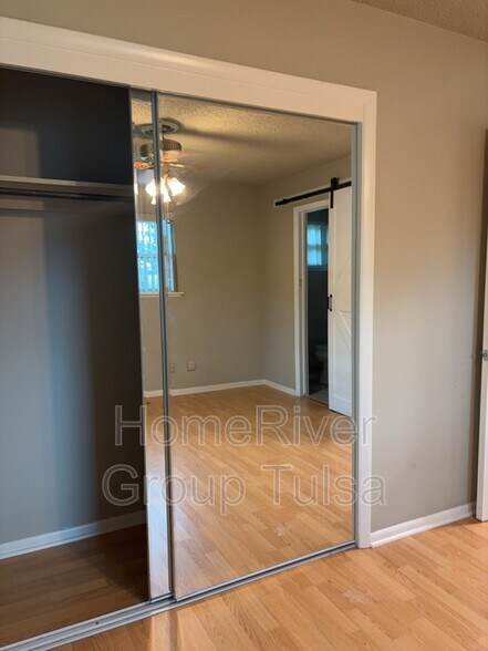 Building Photo - 1814 S Ash Pl