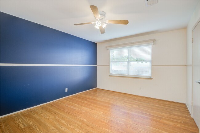 Building Photo - 1433 Cedar Post Ln