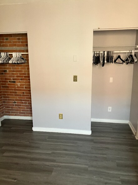 Building Photo - 16 Townley St