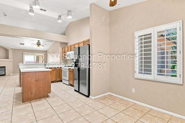 Building Photo - 3876 Waynesvill St