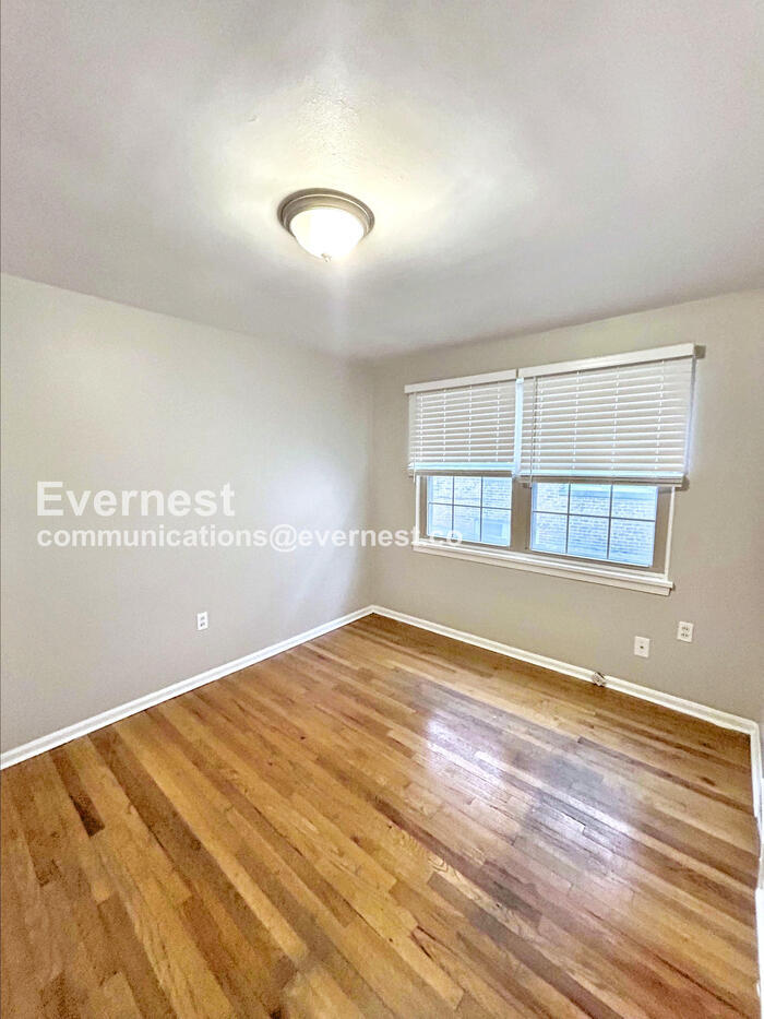 Building Photo - 3866 Woodridge Rd