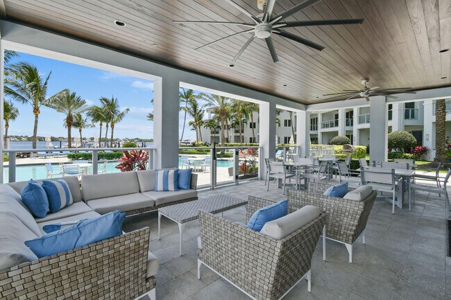 Building Photo - 1 Water Clb Wy