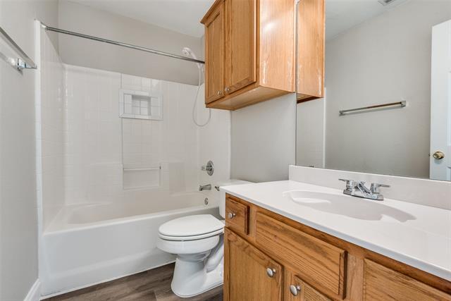 Building Photo - 609 Coal Creek Dr