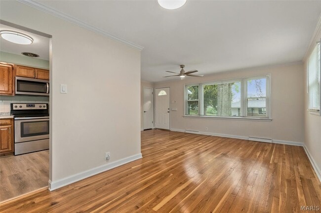 Building Photo - 637 Karess Dr