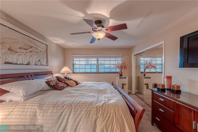 Building Photo - 3850 Oaks Clubhouse Dr