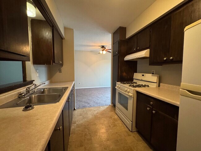 Building Photo - 6451 N 73rd St