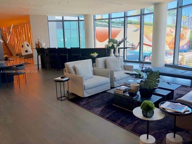 Building Photo - 480 NE 31st St