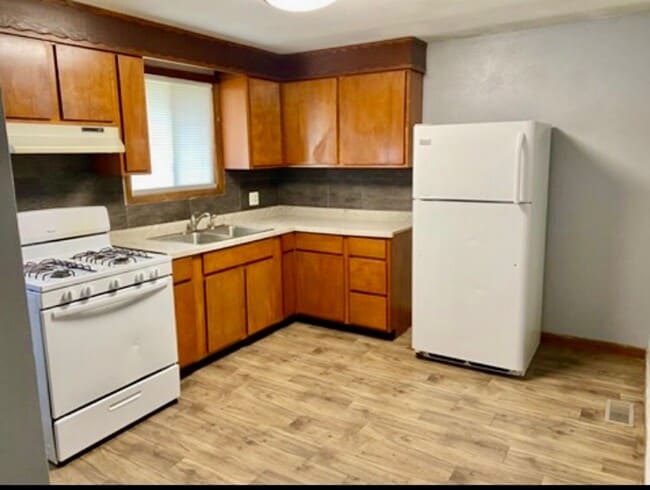 Primary Photo - 709 N 12th St