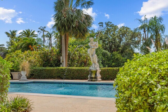 Building Photo - 3399 70th Ln N