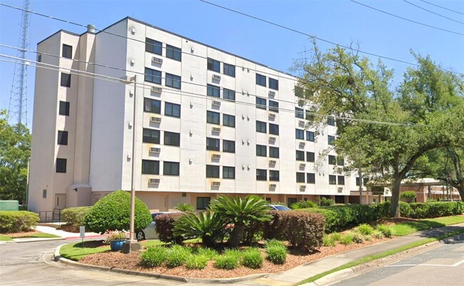 Building Photo - 1433 N Adams St
