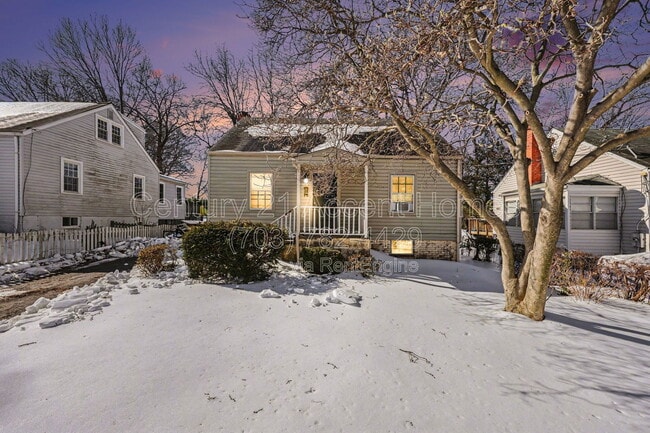 Building Photo - 1404 S Quincy St