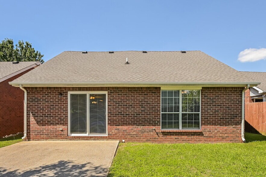 Building Photo - 603 Freedom Ct