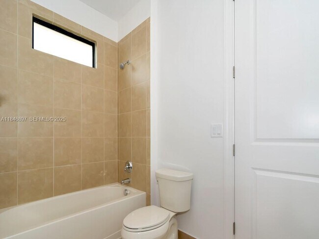 Building Photo - 10400 S Barnsley Dr