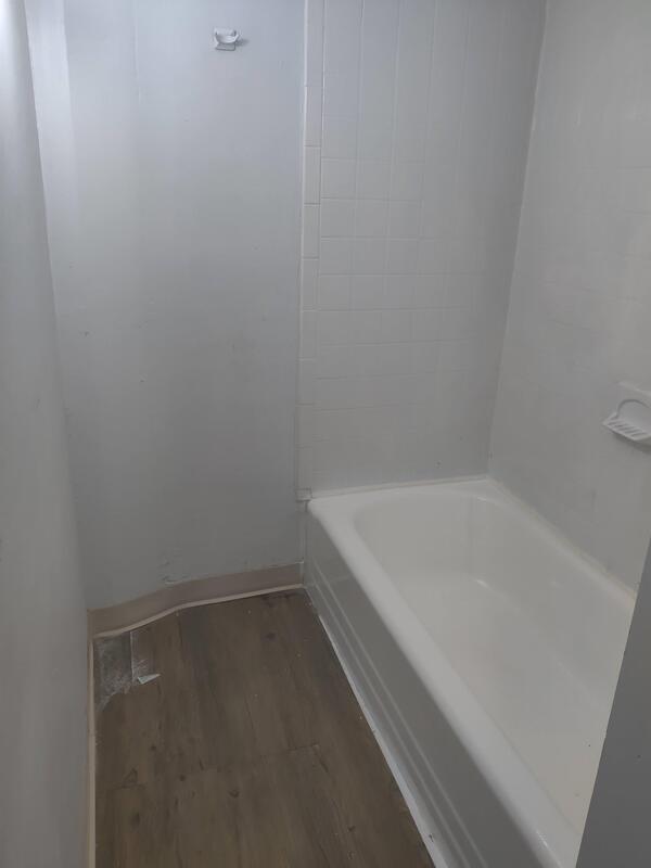 Building Photo - 7606 Wyndale Ave