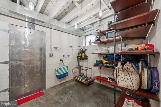 Building Photo - 5718 27th St NW