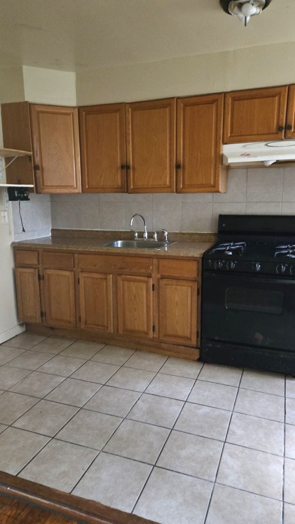 Primary Photo - Spacious 4-Bedroom Home in Olney with Park...