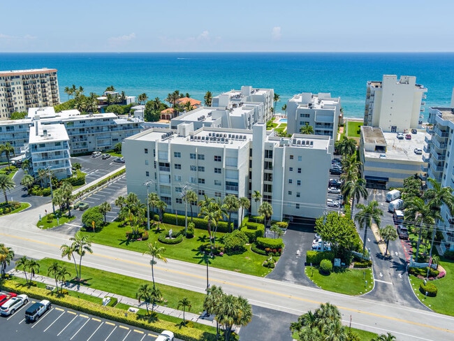 Building Photo - 3520 S Ocean Blvd