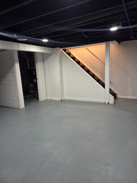 Building Photo - 3608 W 73rd Ct