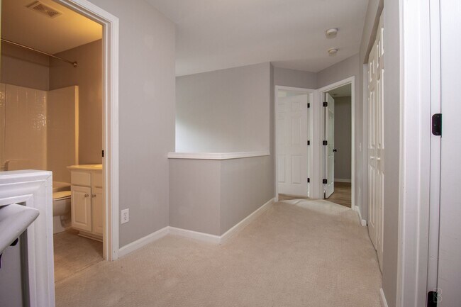 Building Photo - 4 bedroom home in Ballantyne