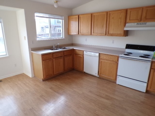 Building Photo - **Application Pending**   Highlands Ranch -  Single Family Home for Rent (99SY)