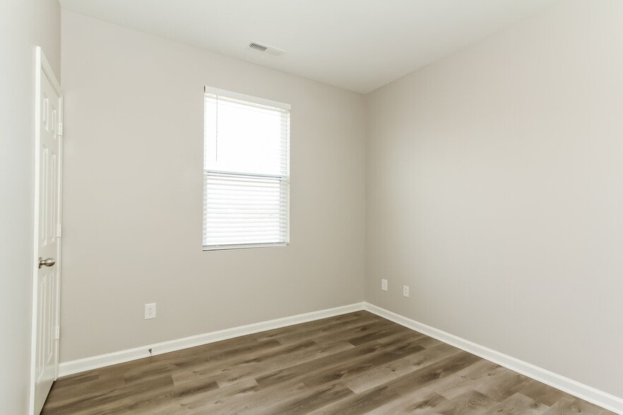 Building Photo - 9202 Cotton Gum Rd