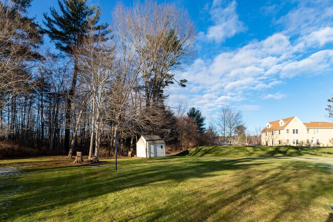 Building Photo - 4 Pheasant Ct