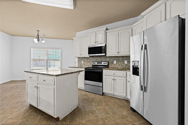 Building Photo - 578 Hardy Water Dr SE