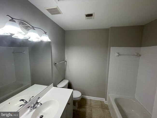 Building Photo - 13629 Beckingham Dr