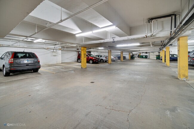 Heated Garage - 475 Plum Creek Dr