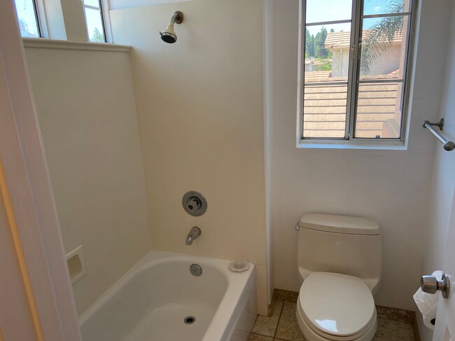 Building Photo - Upgraded 3 bedroom in Bonita with Amazing ...