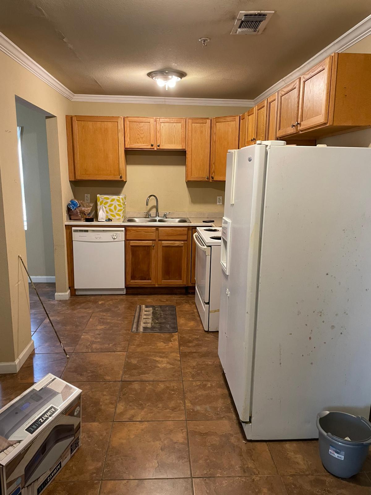 kitchen - 1866 Minnesota St