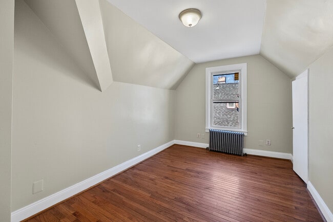 Building Photo - 159 Cooper Ave