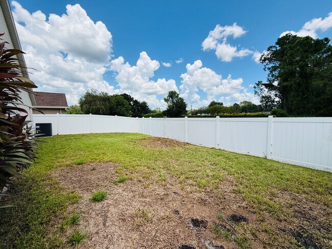 Building Photo - 5534 Turtle Crossing Loop