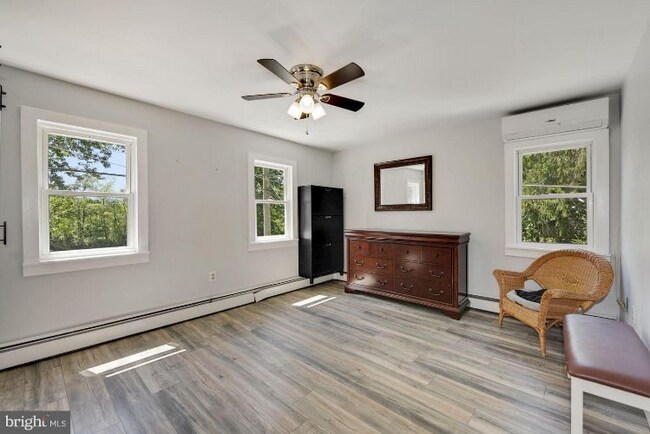 Building Photo - 0 Landing St