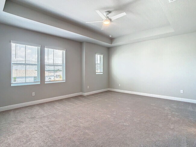 Building Photo - Wesley Chapel, Florida Executive home