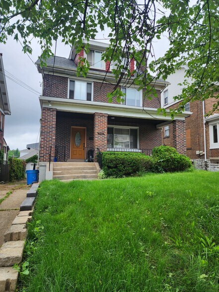 Building Photo - 5505 Beacon St