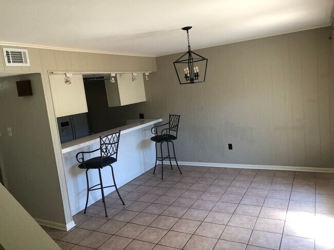 Building Photo - 5327 Heatherstone Dr