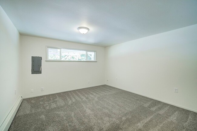 Building Photo - 3Bd/1.75Ba Edmonds House