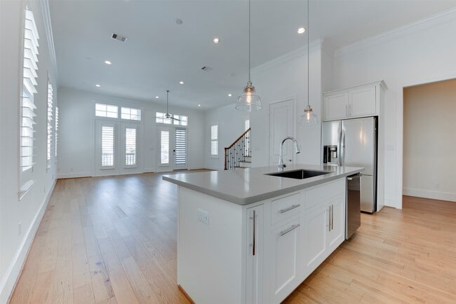 Building Photo - 8736 Oak Kolbe Ln