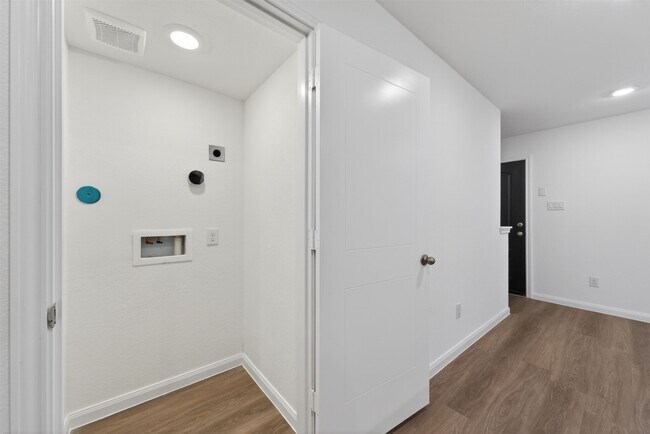 Building Photo - 12227 Shield Crest Ct