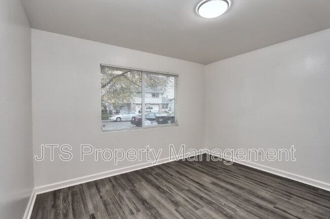 Building Photo - 2840 Sweet Way