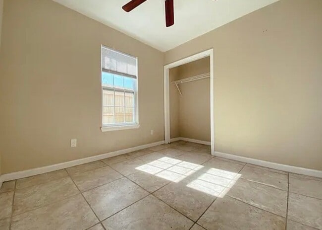 Building Photo - 1164 Mulberry Ave