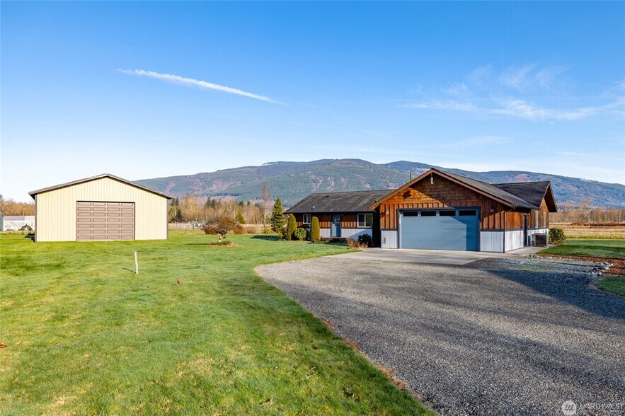 Building Photo - 965 N Fruitdale Rd