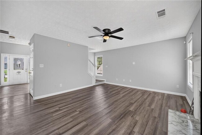 Building Photo - 530 Sterling Pointe Ct NW