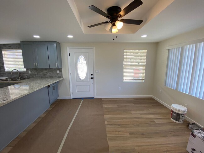 Building Photo - COMING SOON - NEWLY RENOVATED 3BD+1BA HOME