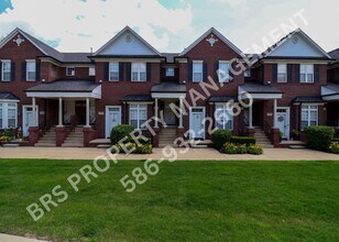 Building Photo - Move In Ready 2 Bd 2 BA Condo in Shelby Twp