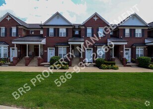 Building Photo - Move In Ready 2 Bd 2 BA Condo in Shelby Twp